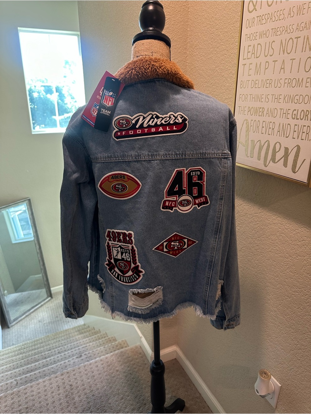 Light Blue Denim Jean Jacket with Tan Sherpa Collar - 49ers Patch Design - Picture 4 of 4